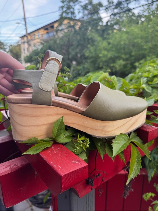 Poppy Barley Shoes - Women’s Olive Green Platform Clog Sandals